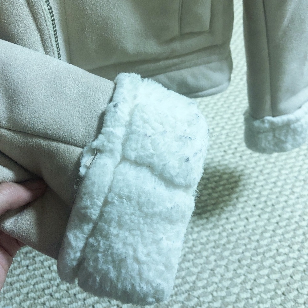 Jacket - Picture 3 of 4